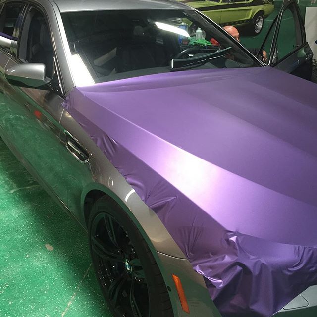 Avery Dennison Matte Purple Metallic (565M) - BMW M5